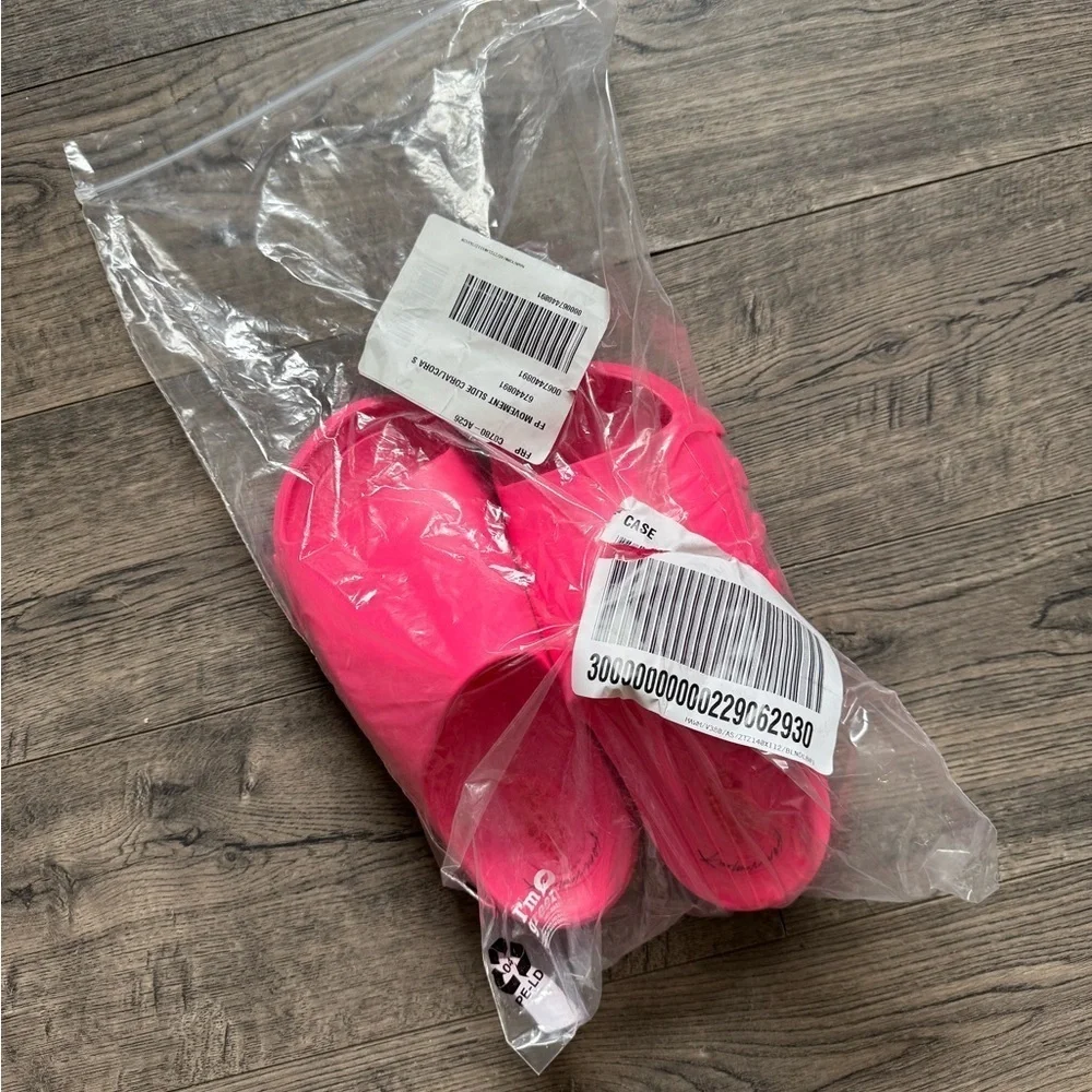 Free People Movement Halftime Slides- Hot Pink- New EU 35/36